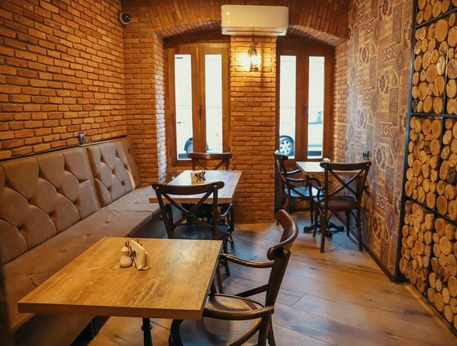 Epic Meidan Hotel Тбилиси Екстериор снимка