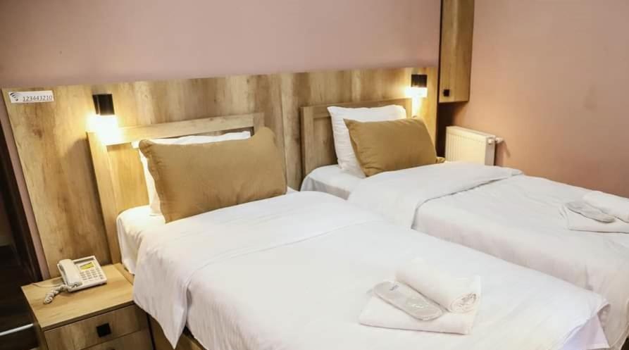 Epic Meidan Hotel Тбилиси Екстериор снимка