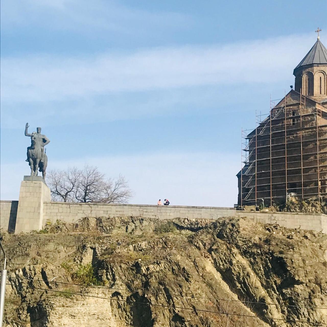 Epic Meidan Hotel Тбилиси Екстериор снимка