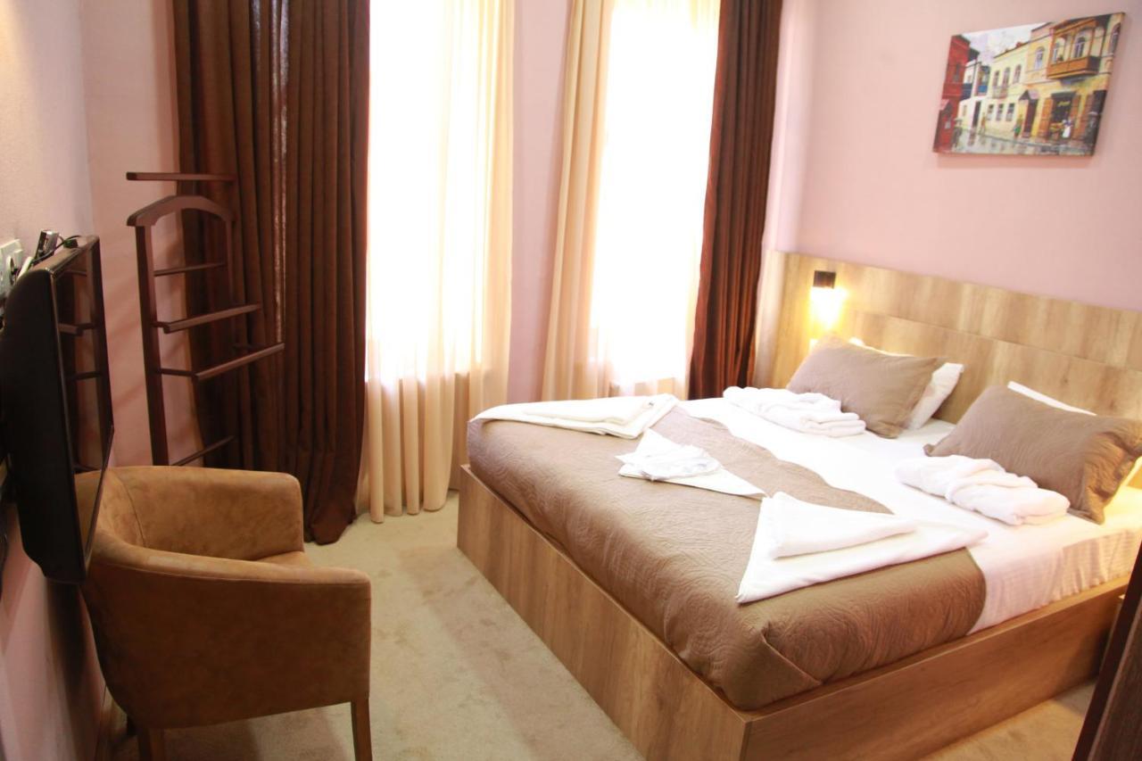 Epic Meidan Hotel Тбилиси Екстериор снимка